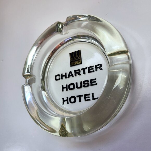 Vintage Ashtray Charter House Hotel Clear Thick Glass Collectible Advert… - Picture 4 of 6